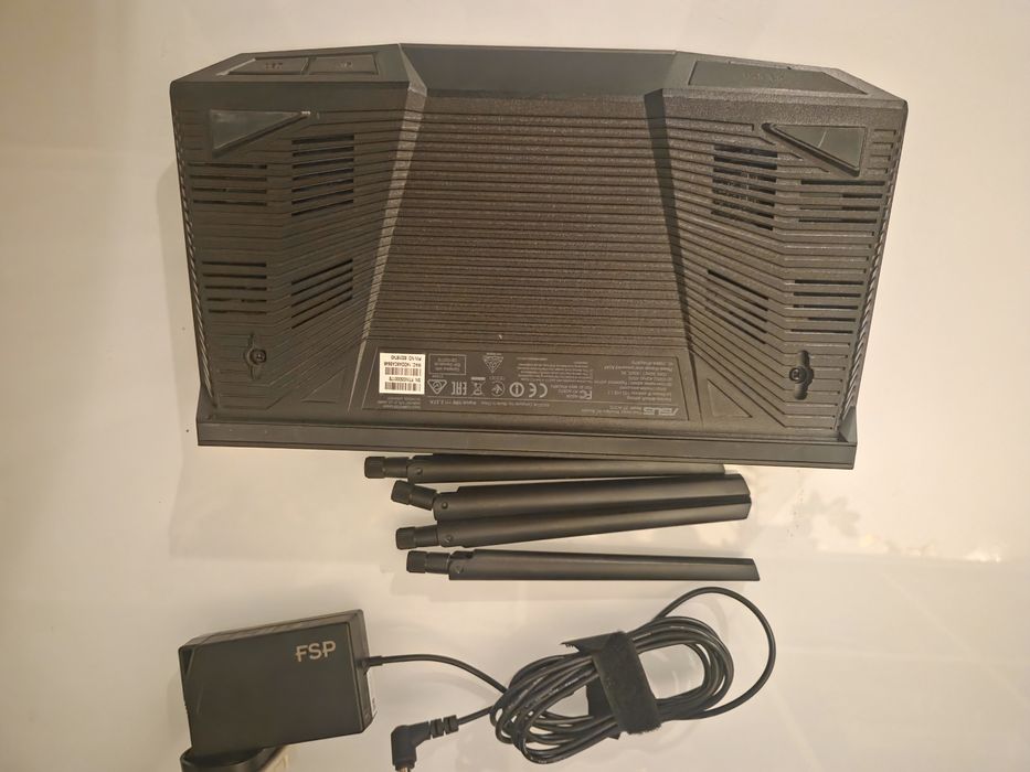 Router Asus RT-AC87U firmware Merlin Dual-band Wireless-AC2400