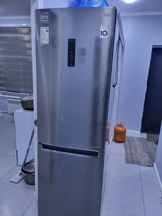 Продам    холодильник   LG