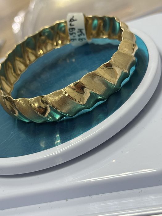 Златна гривна дамска