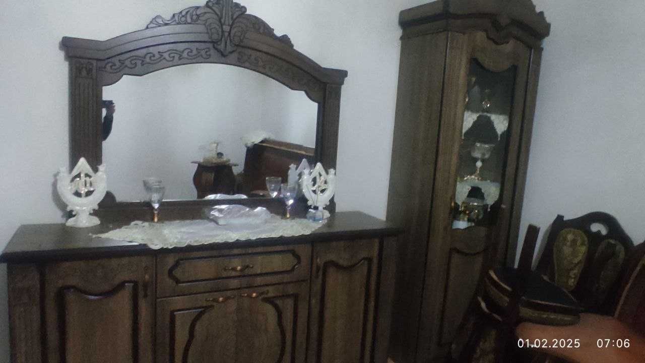 Продам новую стенку