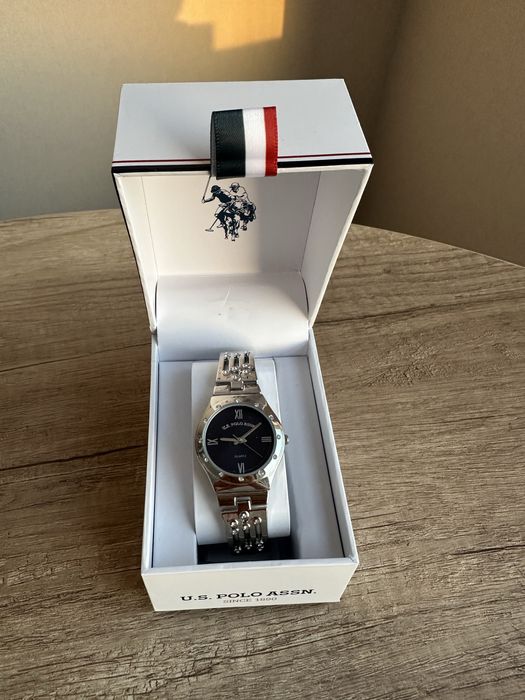 Продам женские часы от US Polo ASSN