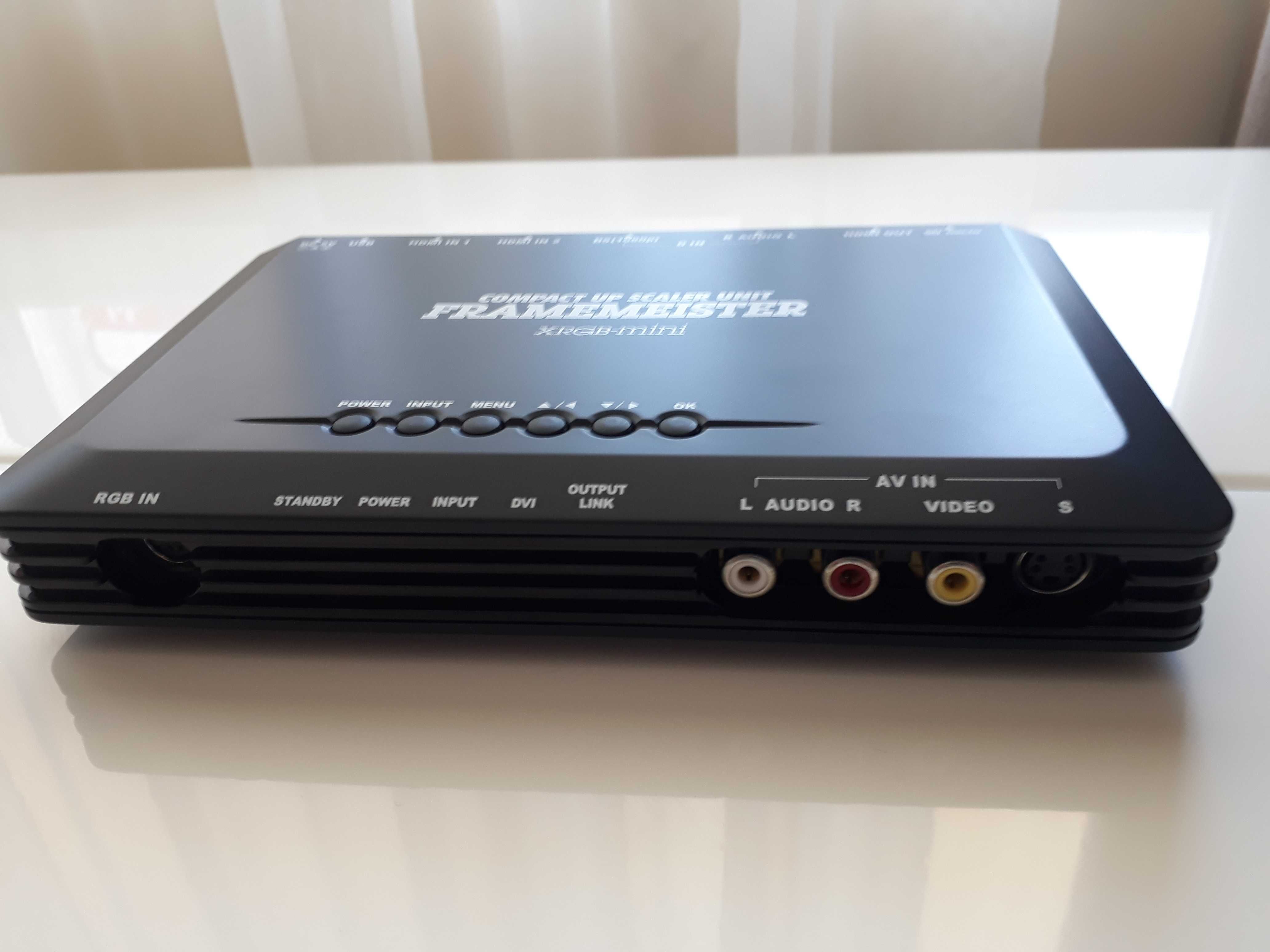 XRGB-mini Framemeister - compact upscaler unit