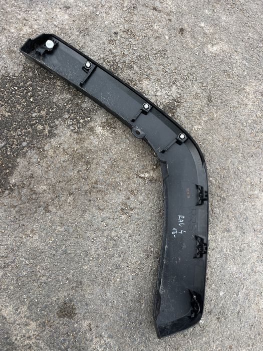 Лайсна за Toyota Rav 4 2018-