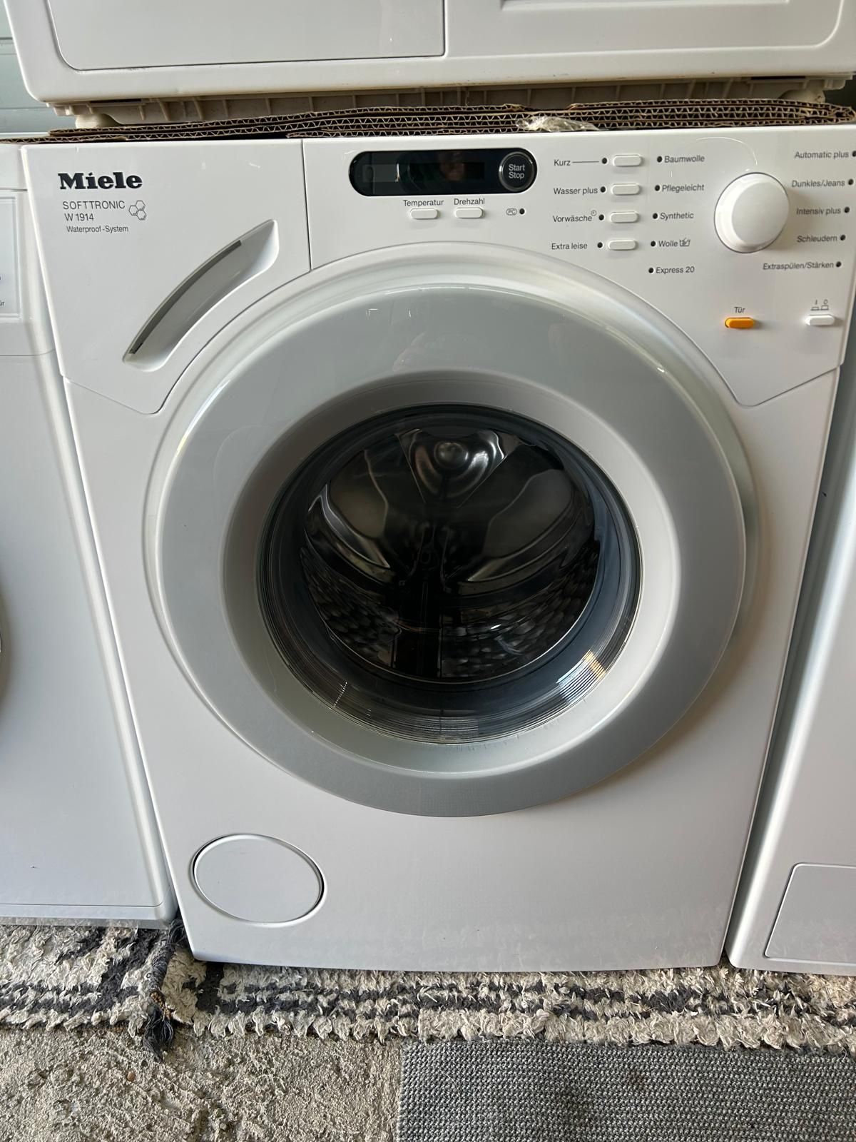Mașini spălat+uscatoare" Miele"