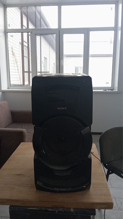 Музыкальная колонка Sony