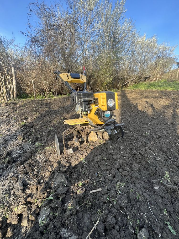 De vanzare motocultor pro garden 7cp