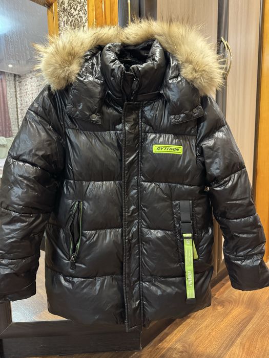 Зимнюю куртку на мальчика