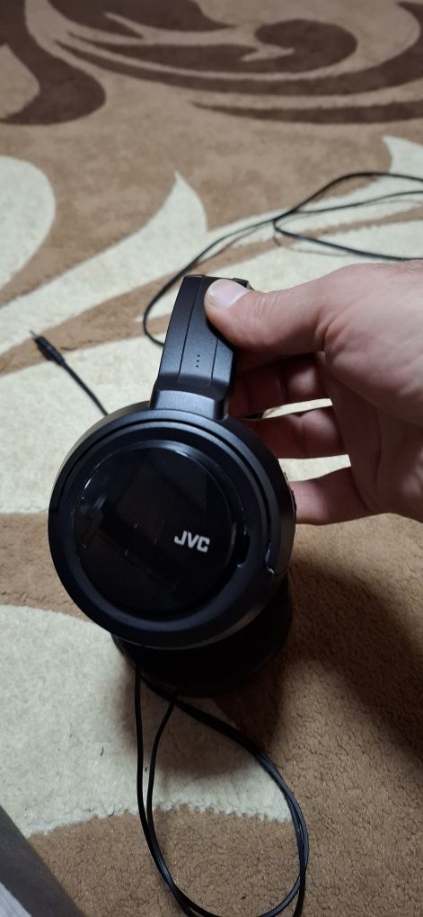 Vând căști audio JVC