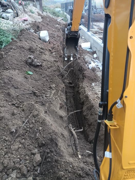 Услуги с багер и самосвал