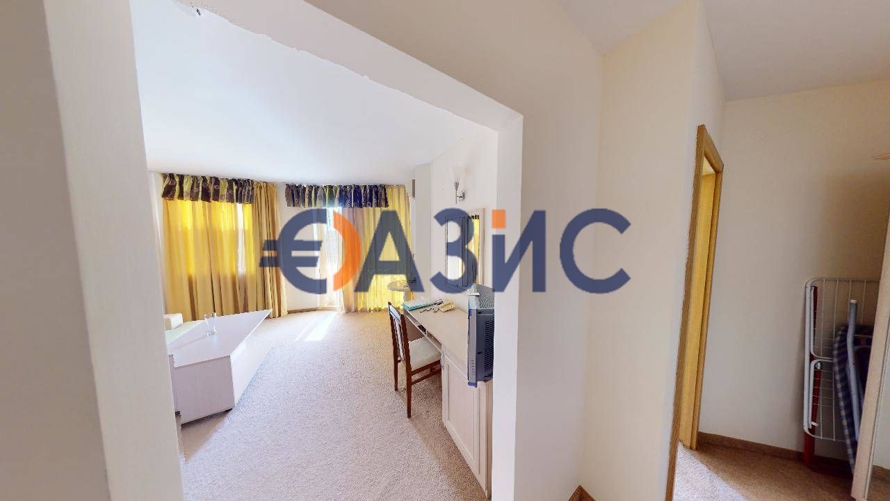 Продава се Двустаен апартамент в к.к. Слънчев бряг - 61 кв.м за 1000 €/кв.м - Снимка #10
