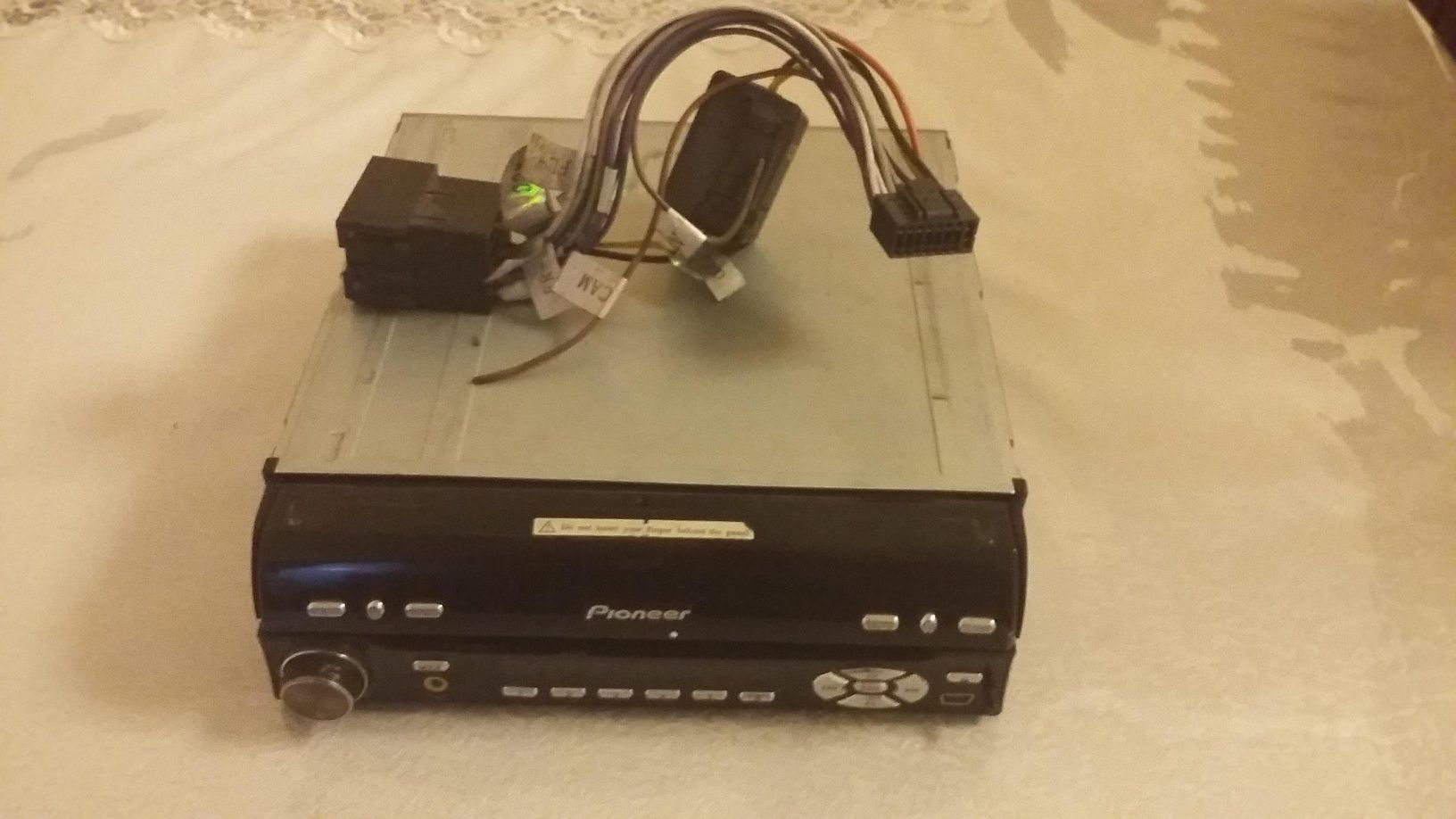 На запчасть магнитола Pioneer с монитором Б/У