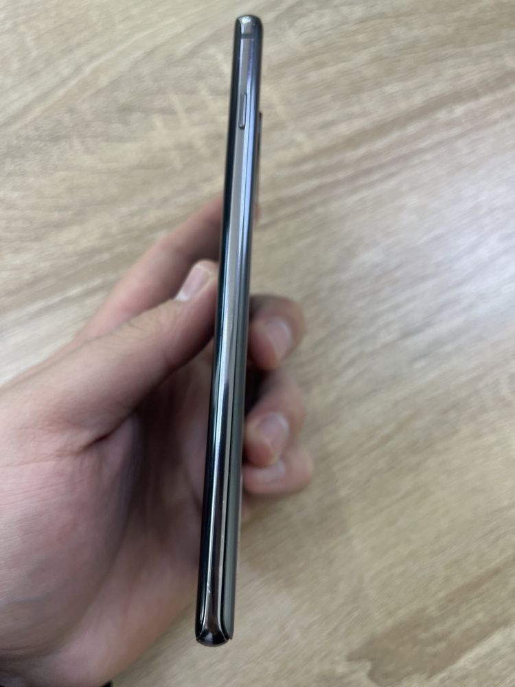 Samsung S10plus 1024gb с гарантией