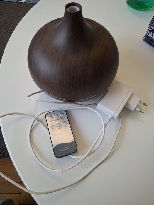 Vând umidificator/difuzor aromatizator