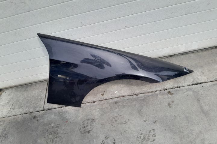 Aripa fata dreapta BMW Seria 3 E90 [2004 - 2010] Sedan 320d MT (177 h