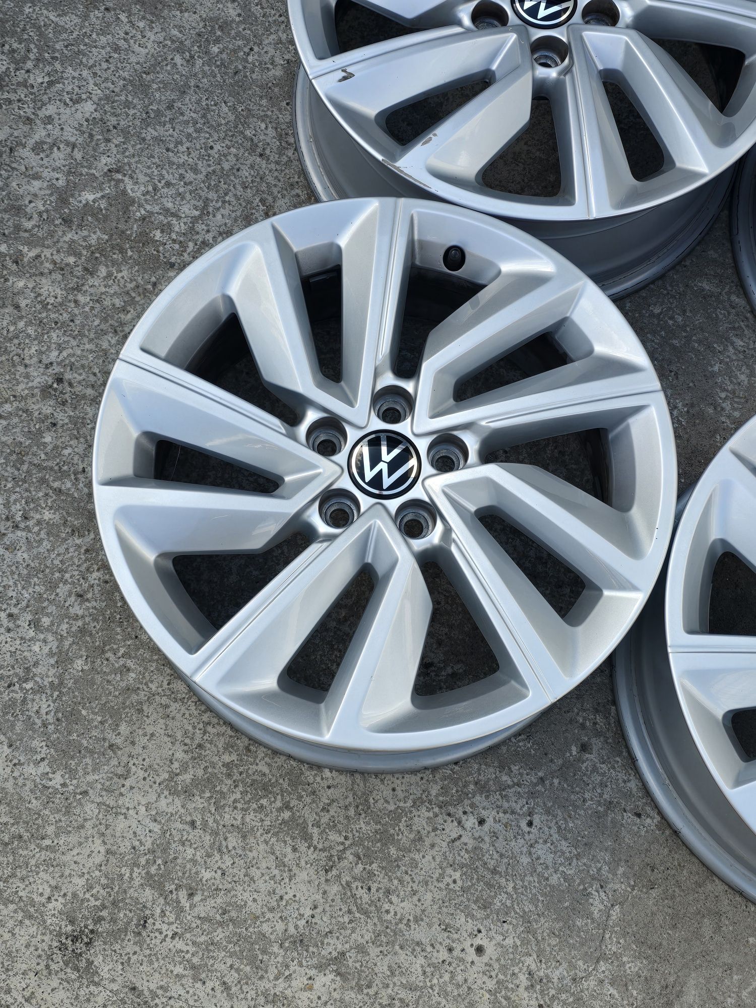 Джанти 16 / 5х100 - VW T-cross, Polo и др. 5x100