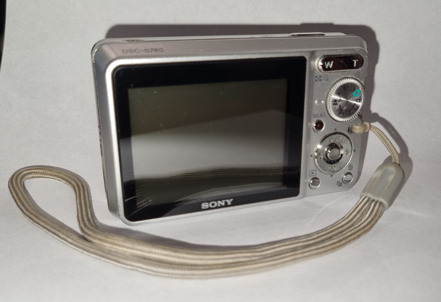 Vând aparat foto compact SONY Cyber-shot DSC-S780