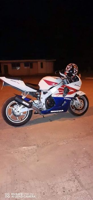 Honda cbr 919 на части