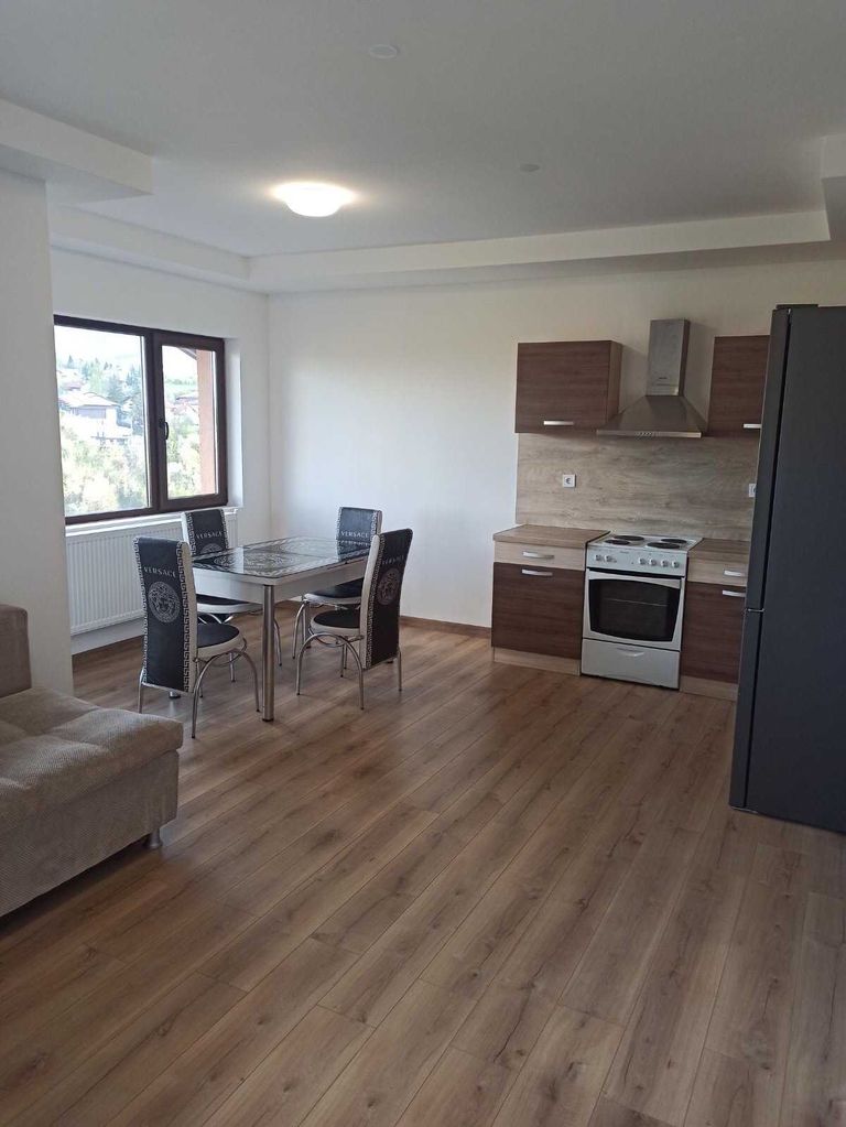 Дава се под наем Етаж от къща в Банкя - 70 кв.м за 450 € - Снимка #1