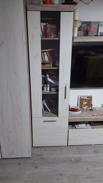 Vand mobila de living luata acum un an