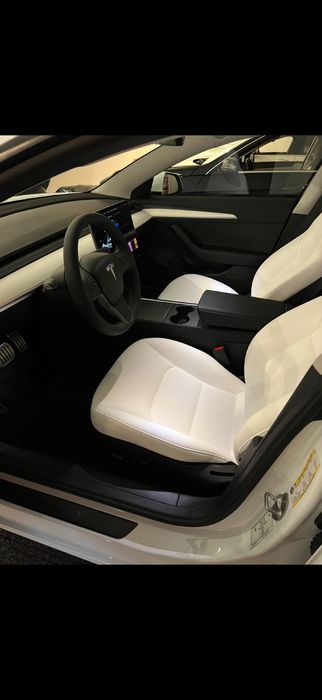 Vand Tesla 3 Performance TVA Deductibil !!! Interior ALB !