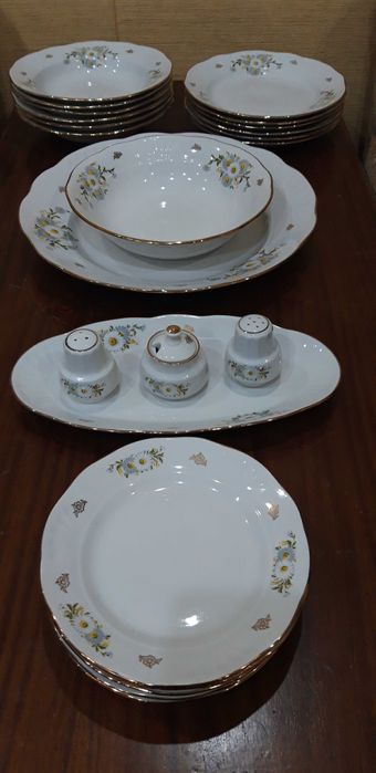 Столовый  сервиз.