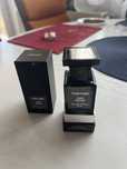TOM FORD oud wood