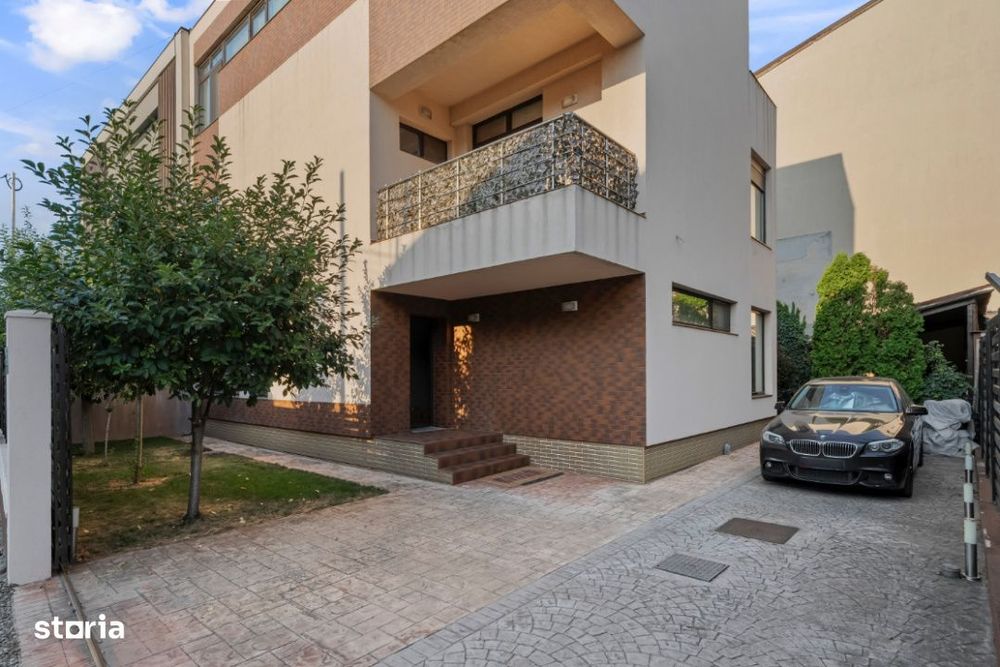 Salajan - vila superba cu 2 etaje - living 48mp fara stalpi
