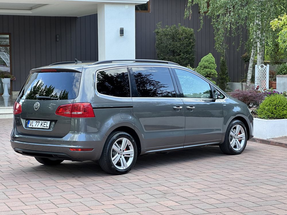 Volkswagen Sharan 7 locuri  - 2.0 TDI 177 Cp - Automat DSG - Navi