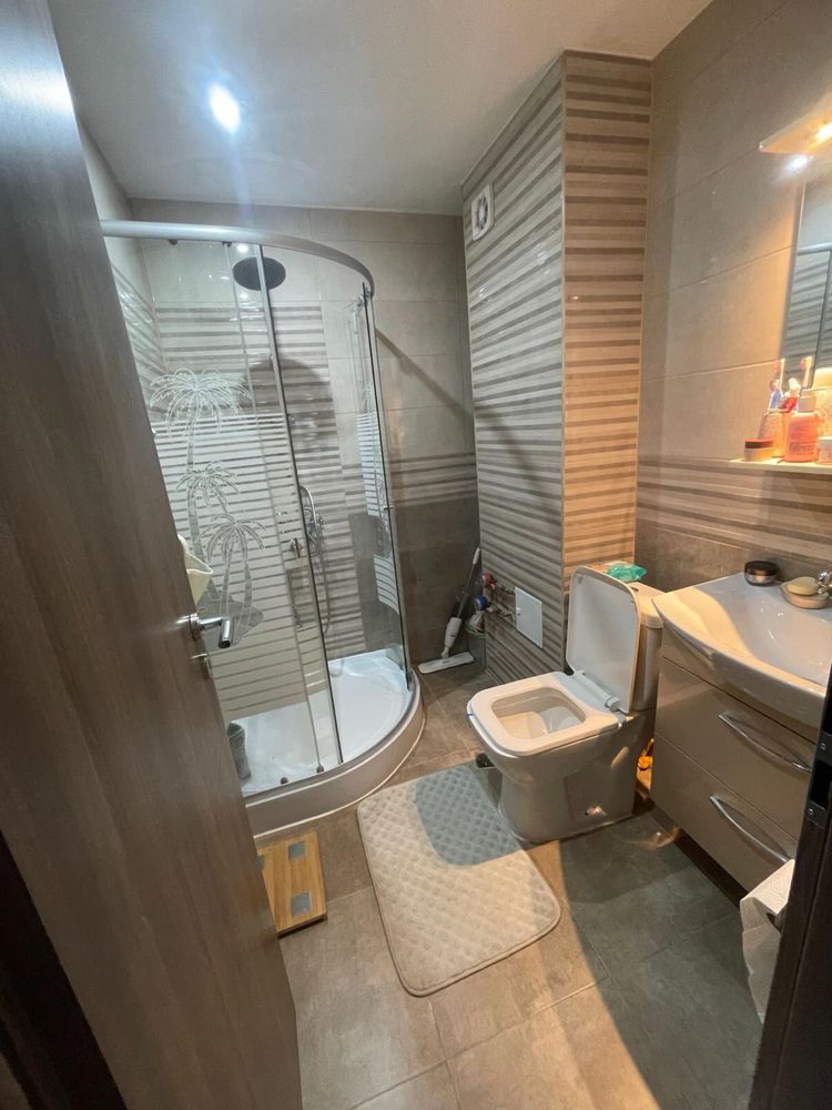 Inchiriez apartament 3 camere