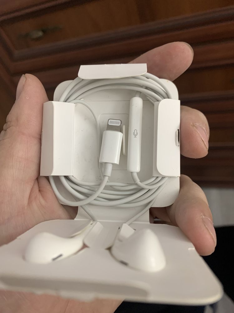 Наушники оригенал от apple
