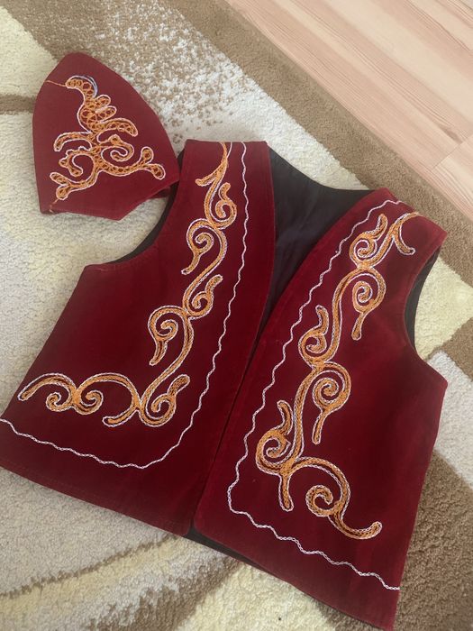 Продам жилетка для девочка