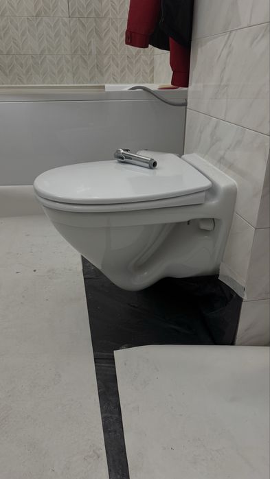 Унитаз подвесное