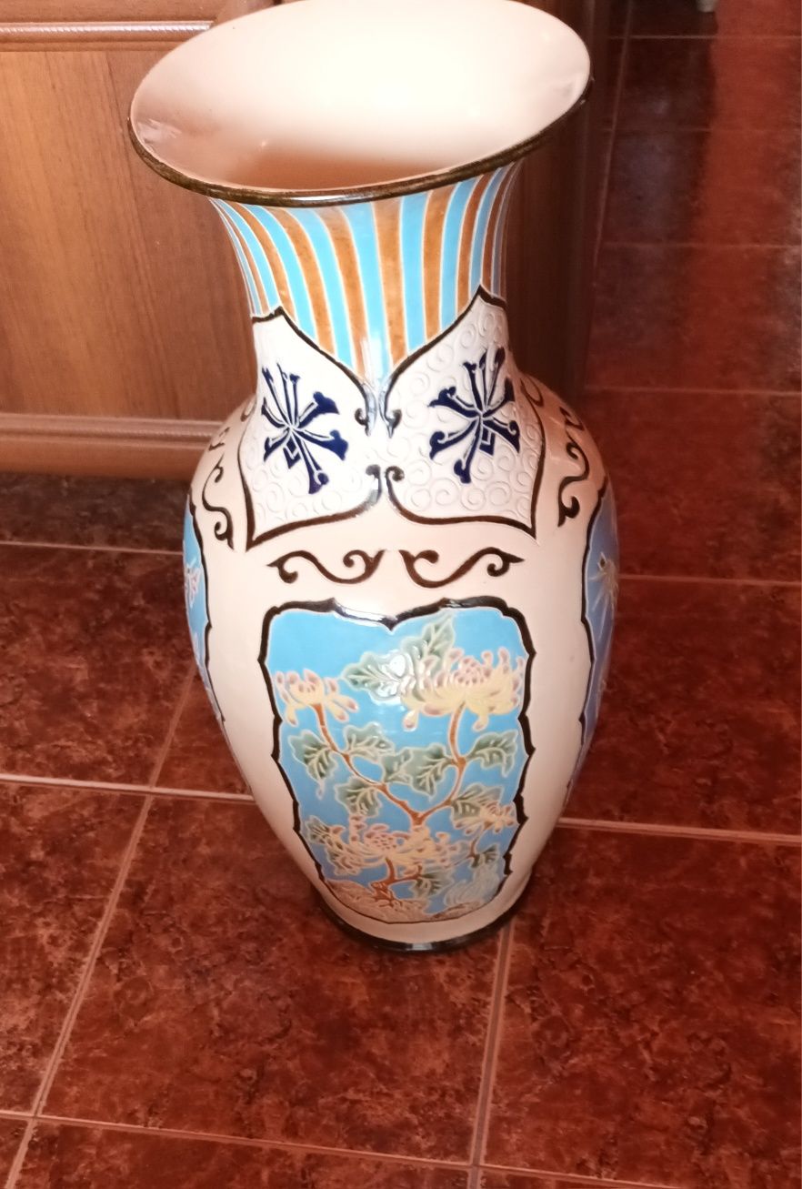 Ваза декоративна