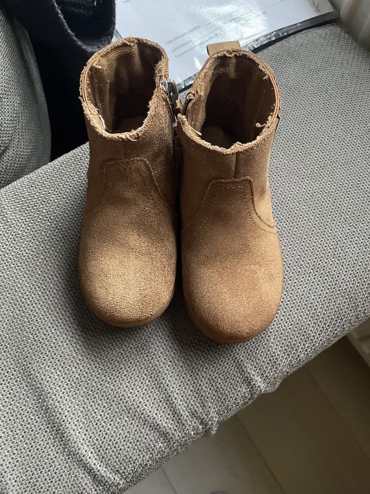 Ghete piele intoarsa Ugg,marime 25