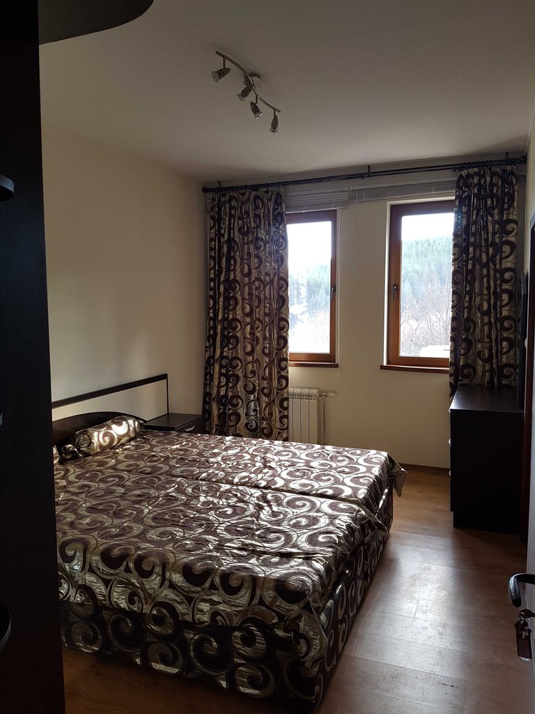 Дава се под наем Къща в Банско - 600 кв.м за 1500 € - Снимка #8