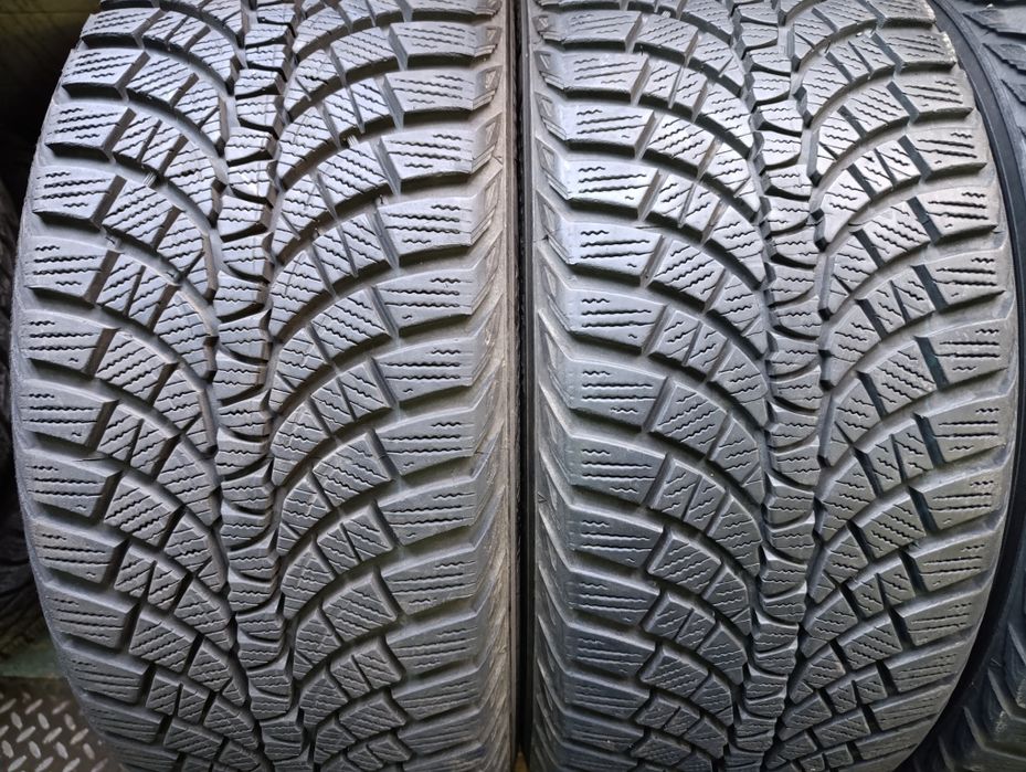 Anvelope de iarnă 235 45 18 Kumho