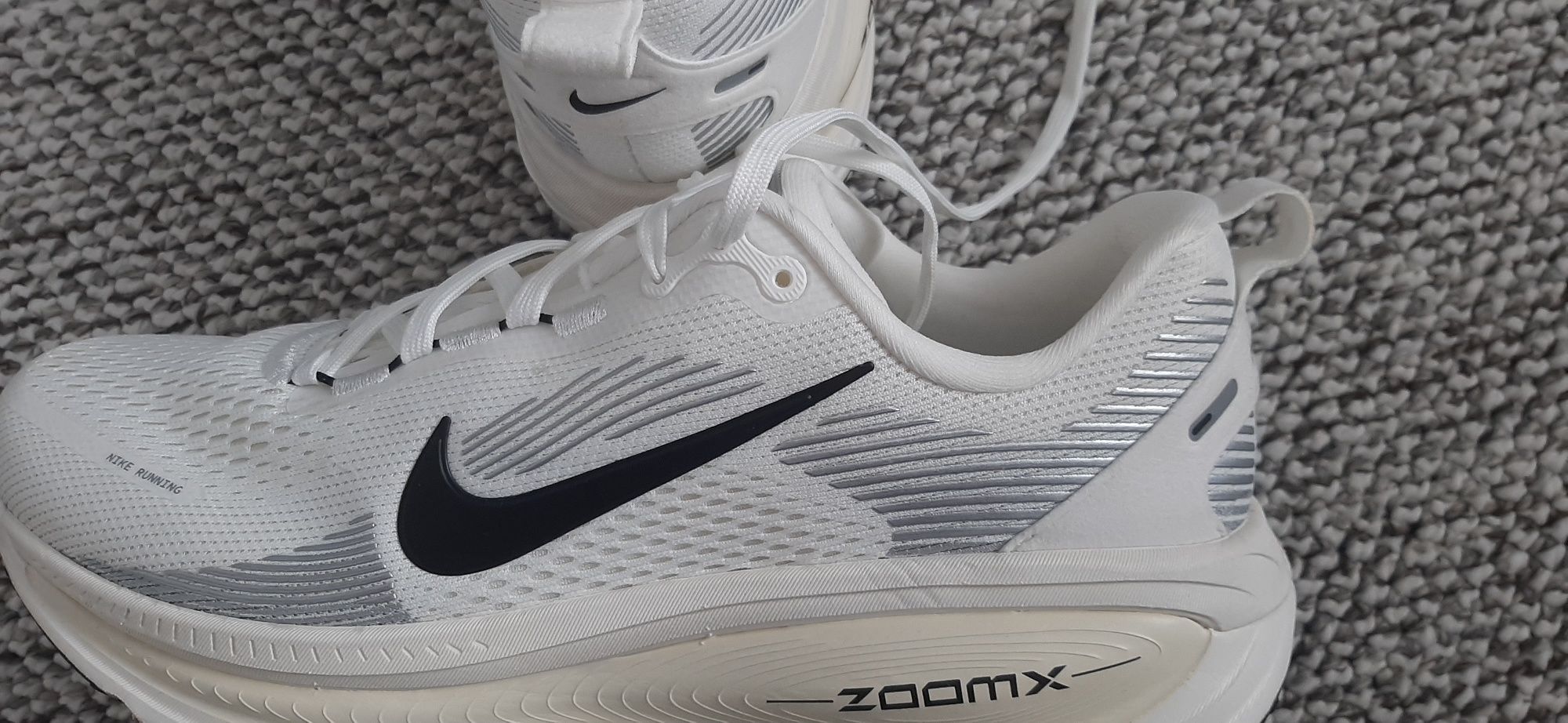 NIKE  оргинални маратонки