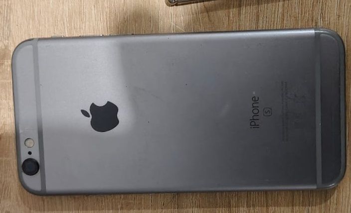 Продам айфон 6 s