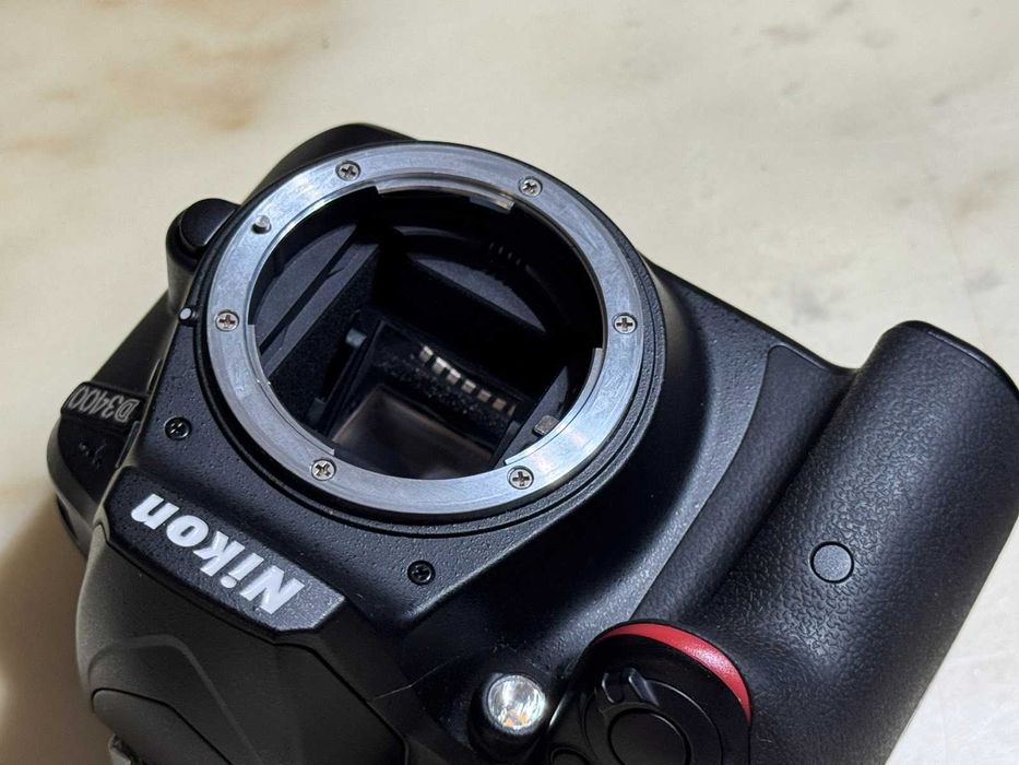 Nikon D3400 + 18–55mm VR + чанта