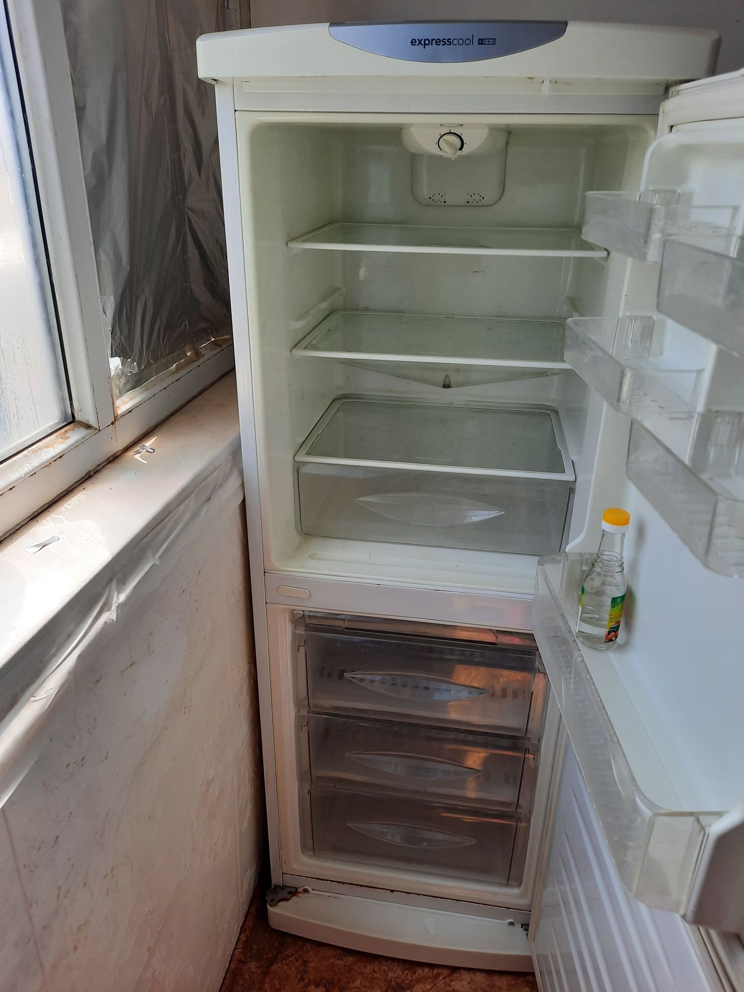 холодильник  JG сатылады бағасы 25000