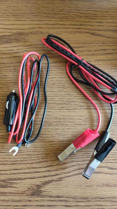 Invertor auto TRONIC 300W - de la 12V la 220V (Sinus Pur) !