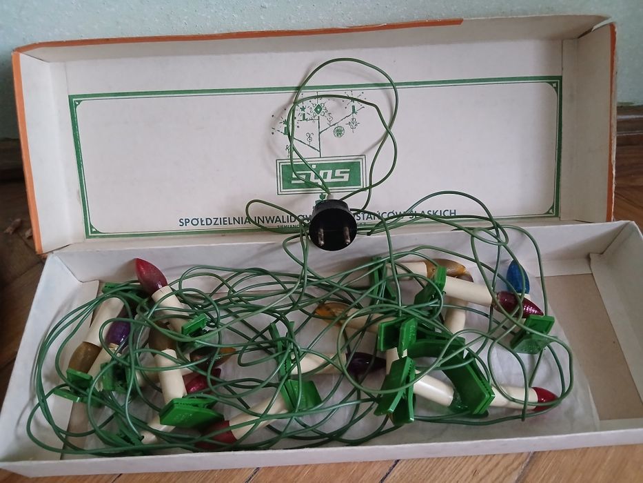 Instalatie vintage pom Craciun cu 16 lumanari