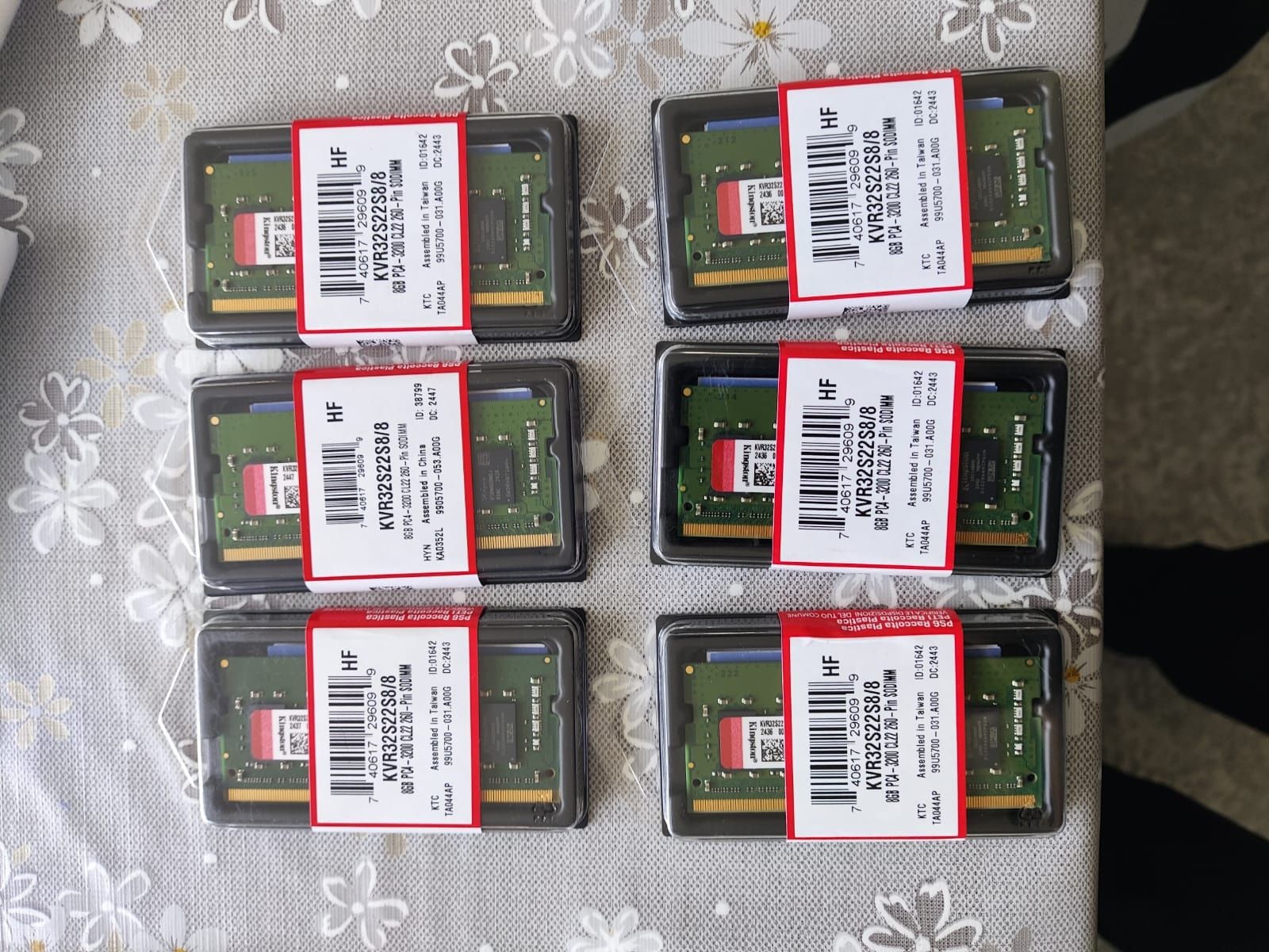 Продам Kingston SO-DIMM DDR4 8Gb, 16Gb 3200mhz