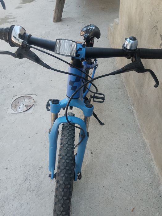 Bicicletă CUBE acid Race albastră