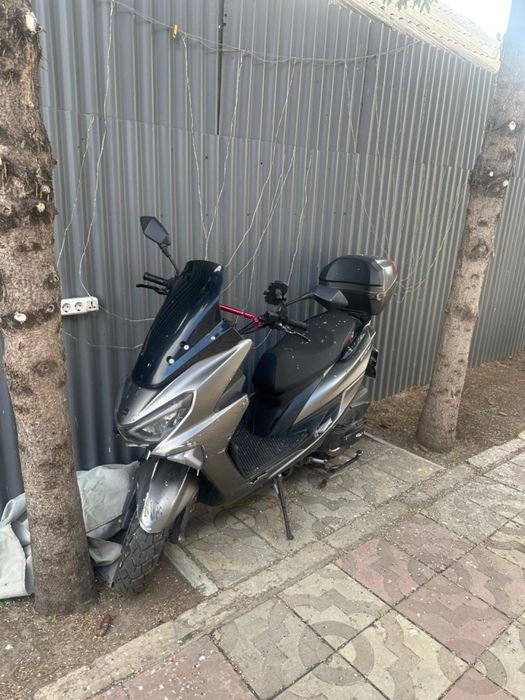 Скутер Макси, есть вложения по пластику