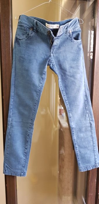 Бял бутиков панталон на скъпа марка