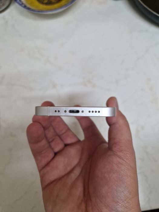 Vând iphone 12 mini