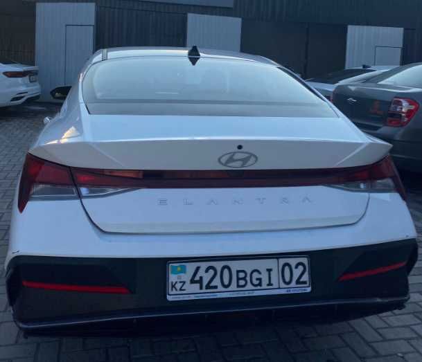 авто аренда под такси по акции элантры 15.000