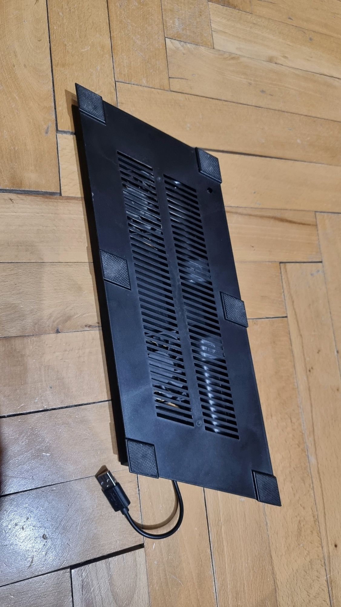 Охлаждаща подложка Ps4 pro