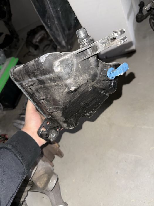 Казанче за антифриз BMW F10 535i